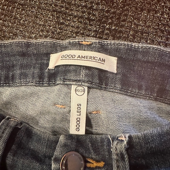 Good American Good Legs size 00/24
Inseam 27” - Picture 6 of 7